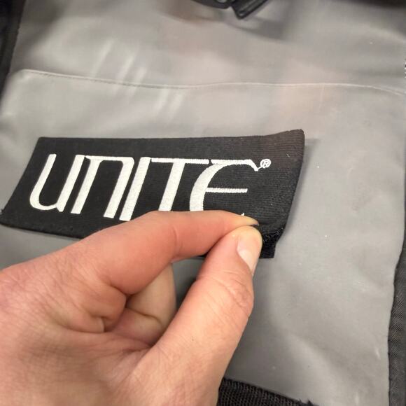 Unite Hair Products Zippered Gray Backpack For Hair Cutters Stylists - RARE main image 4